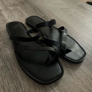 Black sandals - a new day